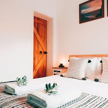 Um Lugar Ao Sol Beach House Azenhas Do Mar Сінтра Екстер'єр фото